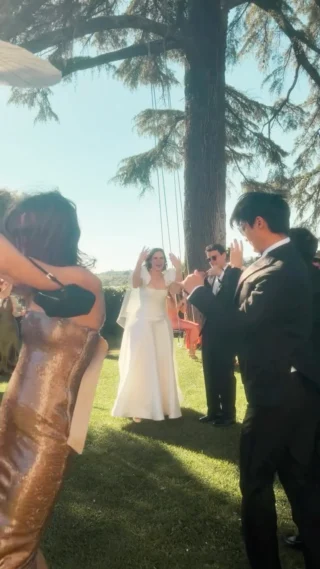 When your drinks reception combines elegance with unmatched vibes ✨🥂

Proud member of @theroamingagency 
@italianweddingdesigner 
@calamai.ricevimenti 
@magnolia.fioriwedding 
@italianweddinggames 
@tuscanpledges 
@karinamakeupcreative 
@laurabarberaphotography 

#luxuryweddings #destinationwedding #luxuryweddingphotographer #weddingband #bridetobe