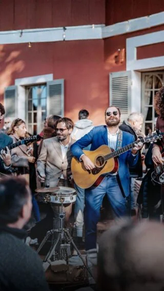 From Miami to Sifnos, and from Corsica to Saudi Arabia, our 2025 has been absolutely wonderful 🌍✨

We cannot wait to celebrate together with style in 2026 🥂

Proud member of @theroamingagency 

#Roamingband #luxuryevents #strollingband #eventplanner #luxuryentertainment #weddingplanner #acousticband #luxurywedding #destinationwedding #privateparty